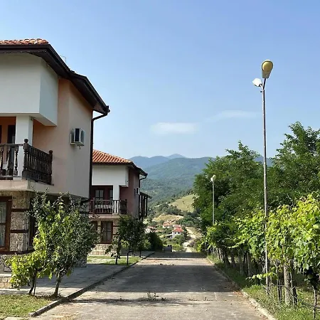 за гости в село любовище Hotel Melnik (Blagoevgrad)