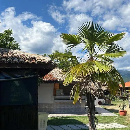 за гости в село любовище Hotel Melnik (Blagoevgrad)