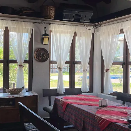 Hotel за гости в село любовище Melnik (Blagoevgrad)